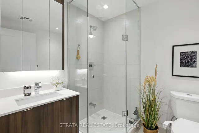 Additional image 17 of 55 Merchants' Wharf Unit 415