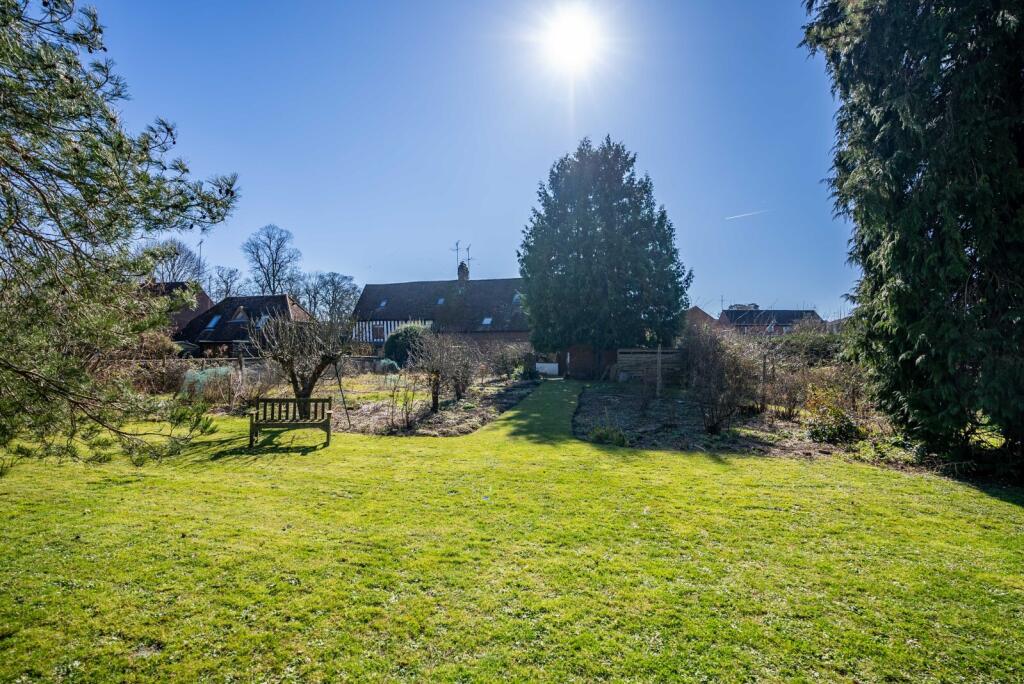 Additional image 22 of Ash Grove, Wheathampstead, St. Albans, Hertfordshire, AL4