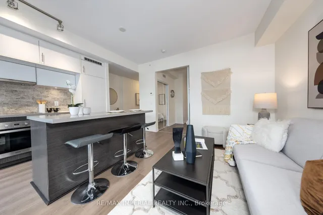 Additional image 10 of 8 mercer St