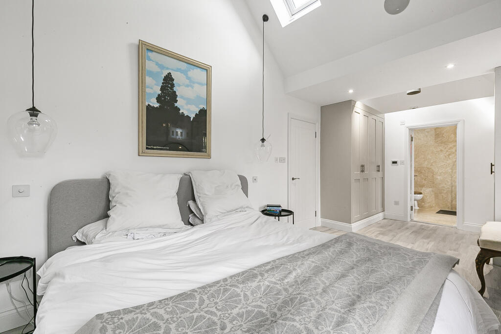 Additional image 14 of The Valley Green, Welwyn Garden City, Hertfordshire, AL8