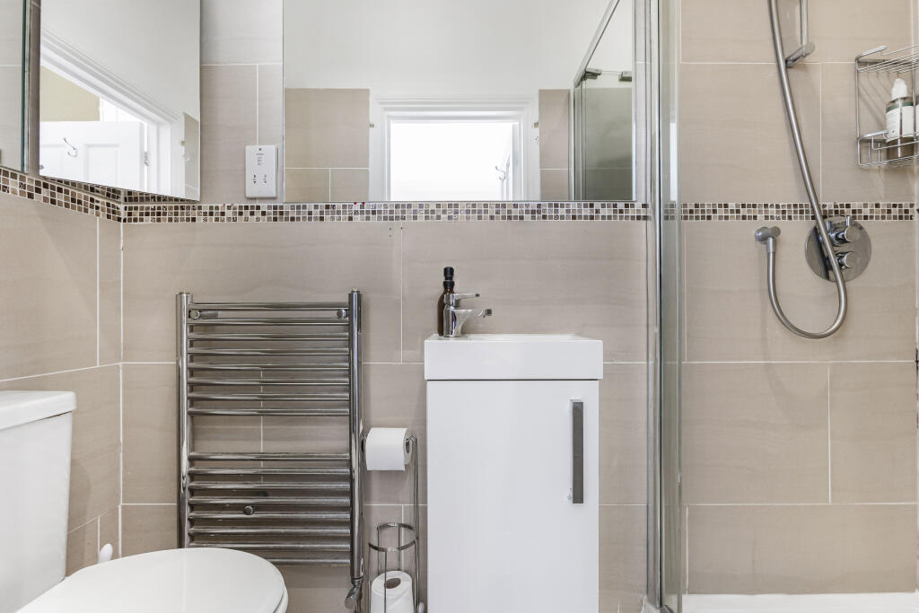 Additional image 9 of High Street, Welwyn, AL6