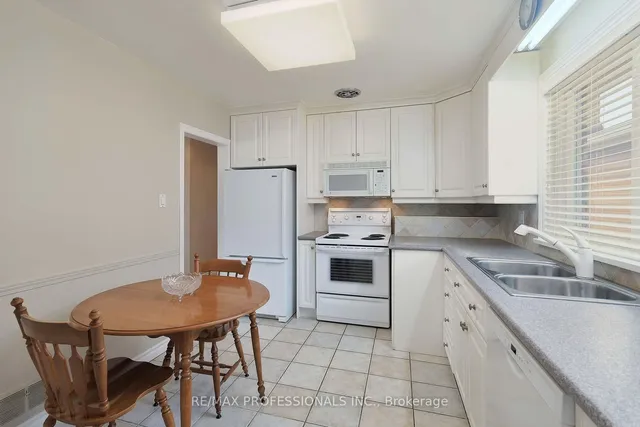 Additional image 10 of 14 Baskerville Cres