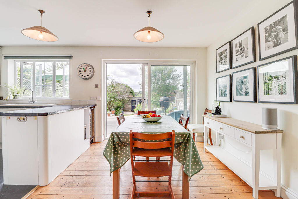 Additional image 8 of Barnfield Road, Harpenden, Hertfordshire, AL5