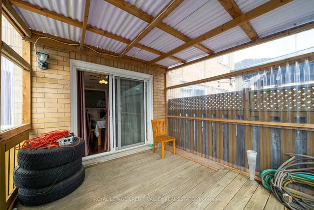 Additional image 14 of 19 Dunlop Crt