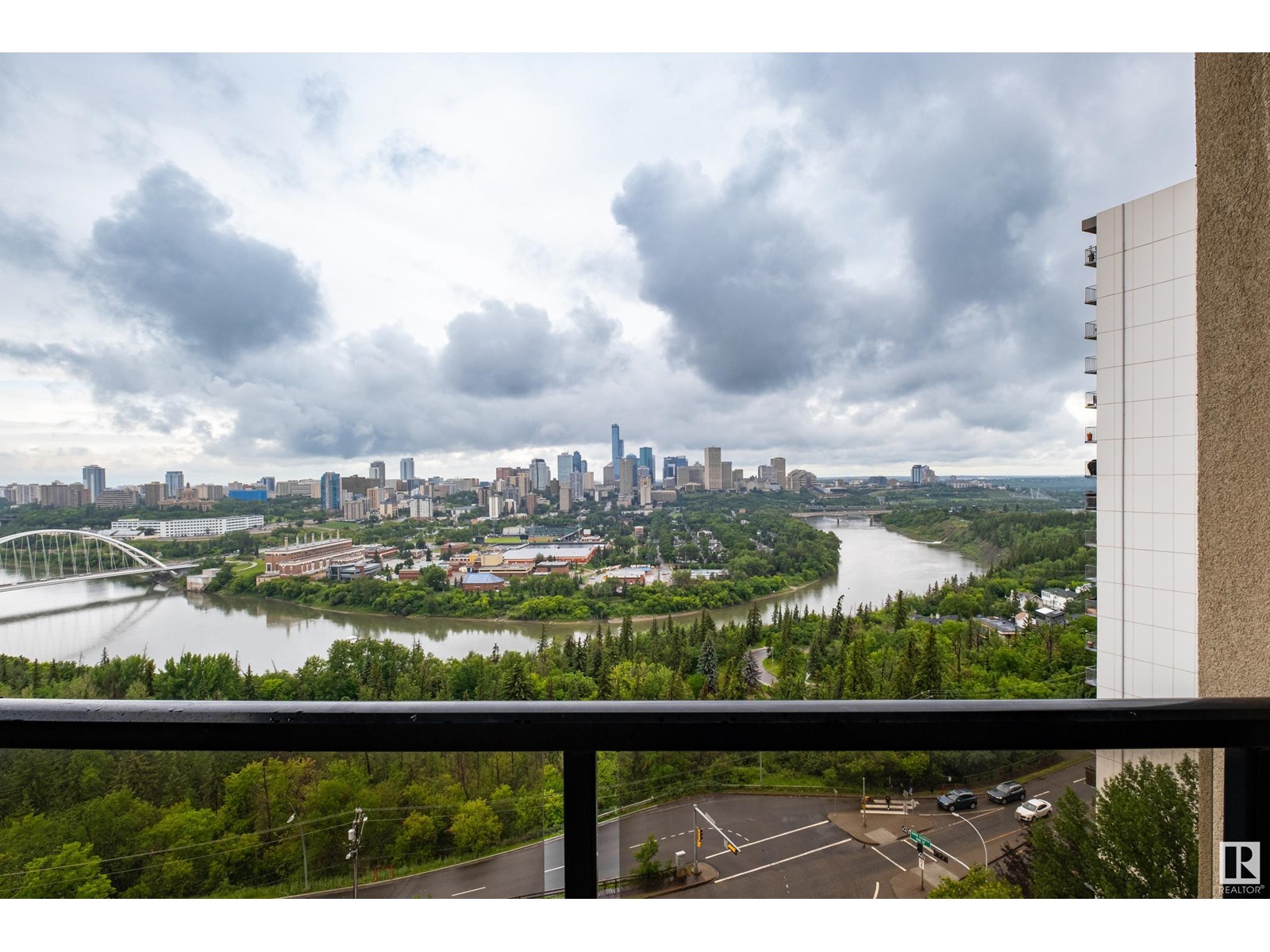 #1405 10149 Saskatchewan DR NW|Edmonton, Alberta T6E6B6