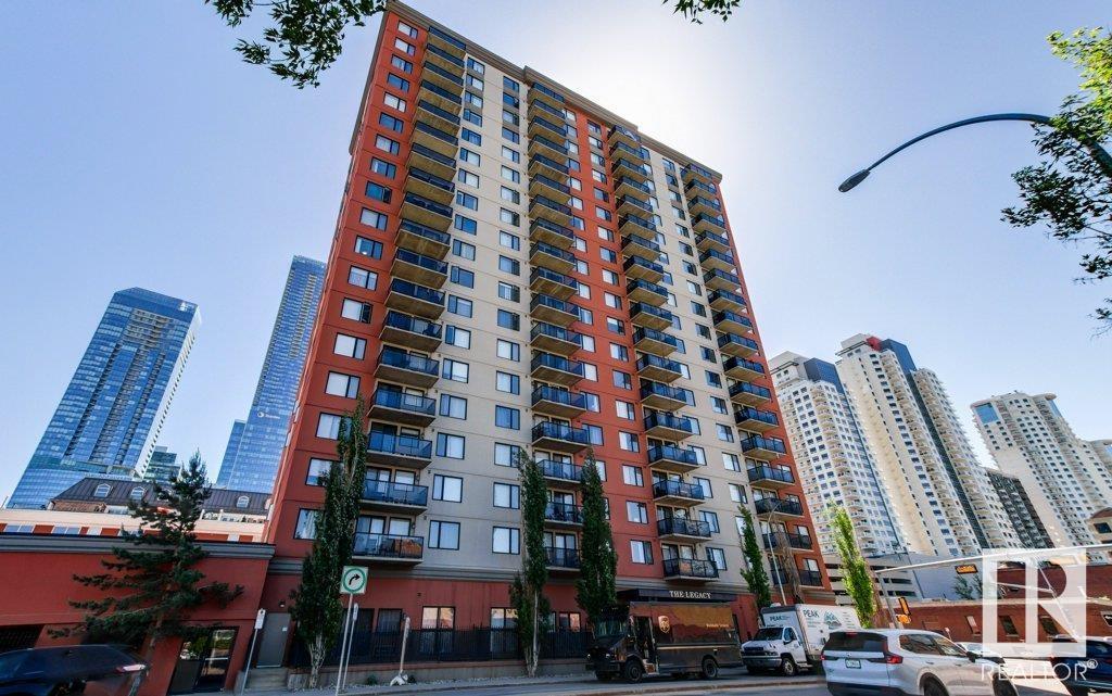 #201 10303 105 ST NW|Edmonton, Alberta T5J5G3