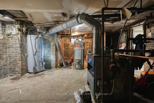 Additional image 26 of 24 Indian Road Cres