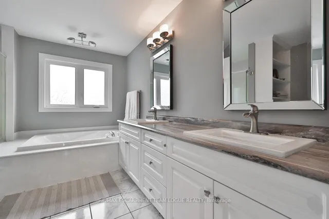 Additional image 19 of 4113 Bonavista Cres