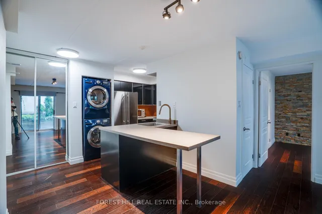 Additional image 15 of 1174 Yonge St Unit 203