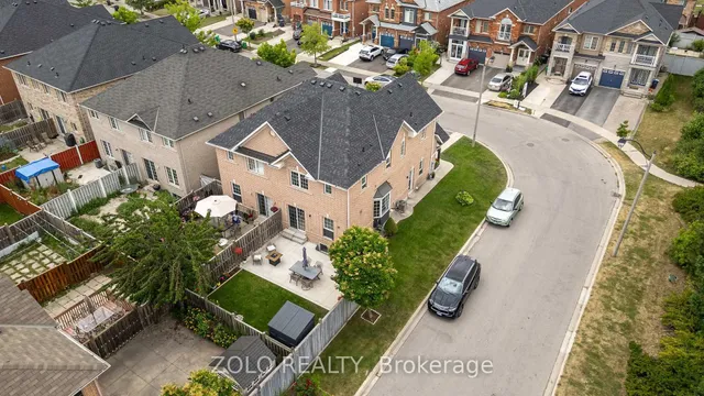 Additional image 41 of 79 Crystalview Cres