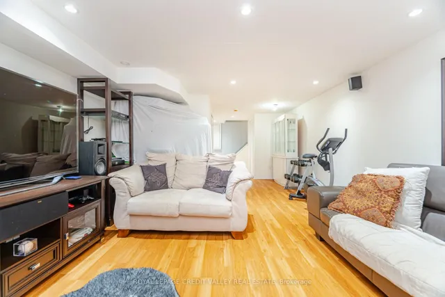 Additional image 37 of 32 Millstone Dr