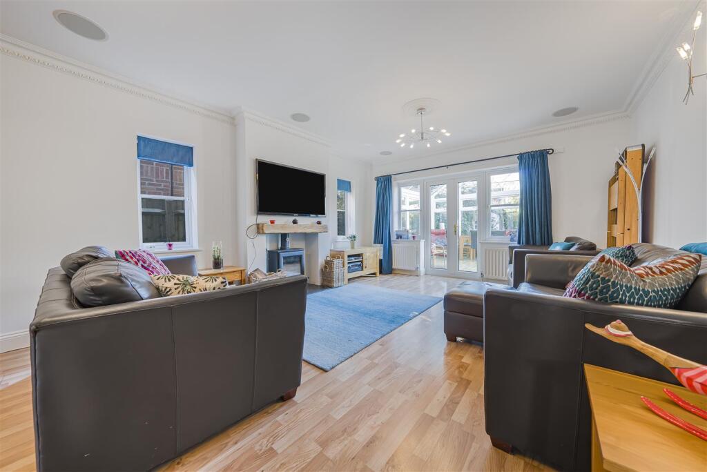 Additional image 24 of Bucknalls Drive, Bricket Wood, St. Albans