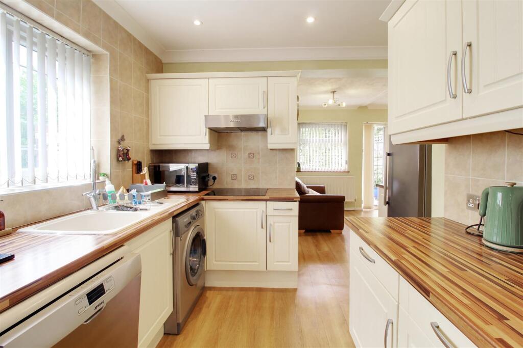 Additional image 7 of Oaklands Avenue, Brookmans Park