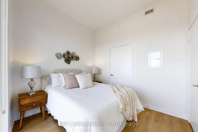 Additional image 8 of 117 Mcmahon Dr Unit 911