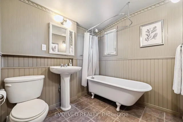 Additional image 25 of 19 Twenty Fourth St