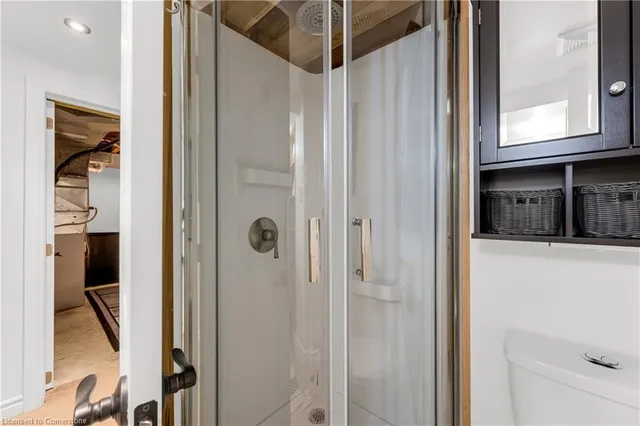 Additional image 32 of 97 Bell Ave