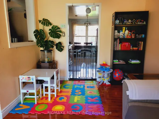 Additional image 19 of 21 Tulip Dr