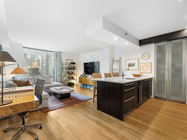 464 W 44th St APT 6B, New York, NY 10036