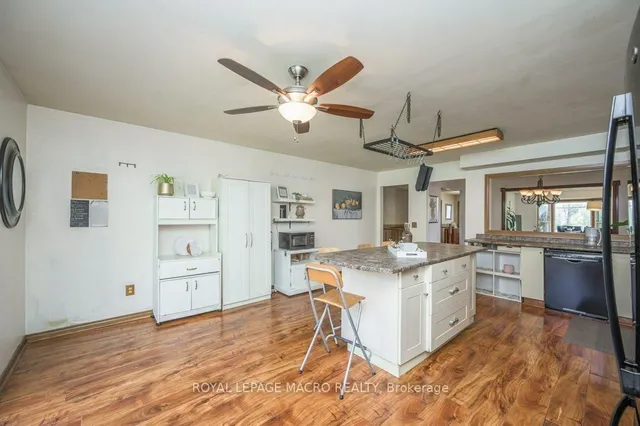 Additional image 9 of 687 Penny Lane