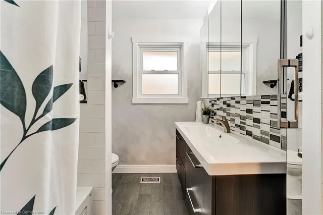 Additional image 16 of 584 Krug St