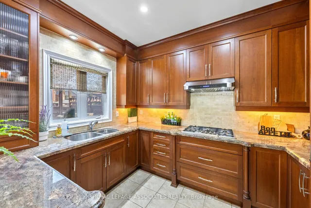 Additional image 19 of 13 Laurentide Cres