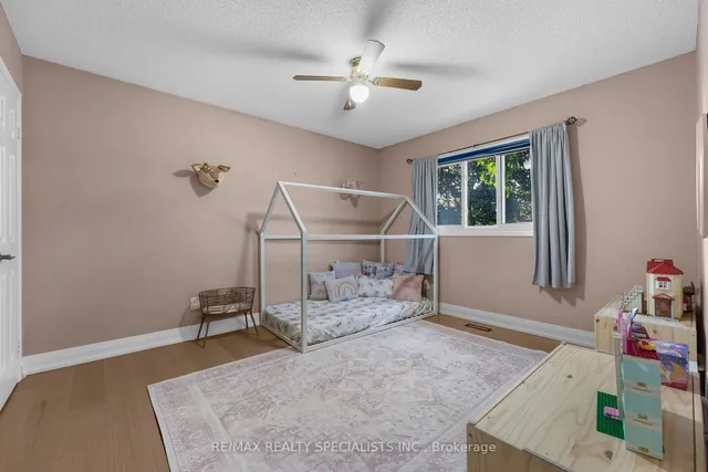 Additional image 20 of 38 Norfolk Ave