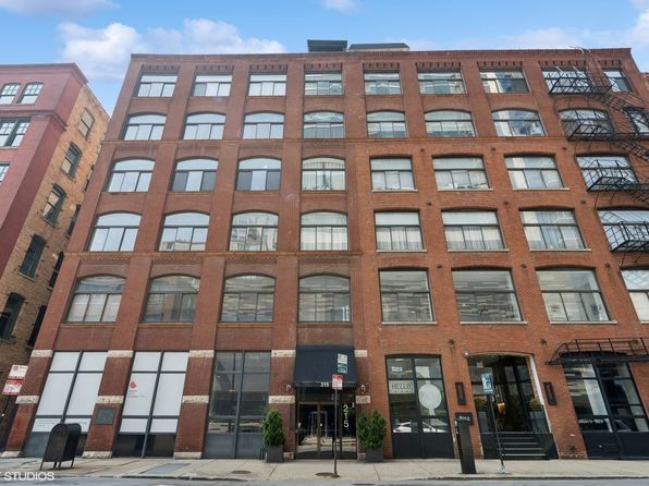 215 W Illinois St, Chicago, IL 