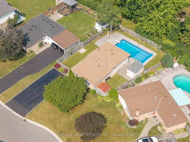 Additional image 38 of 44 Fidelia Cres