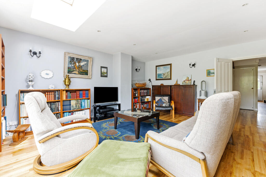 Additional image 9 of Luton Road, Harpenden, AL5