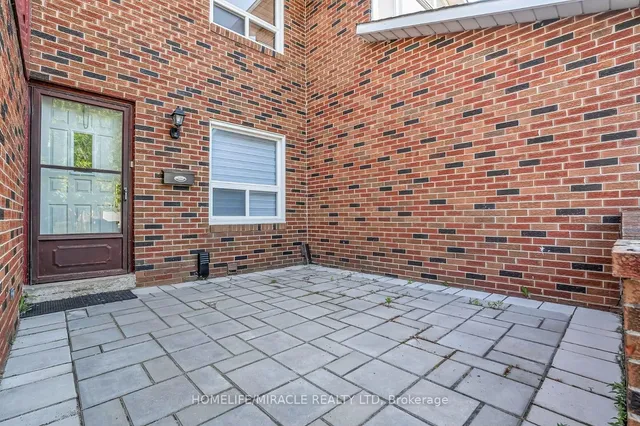 Additional image 3 of 102 Micmac Cres