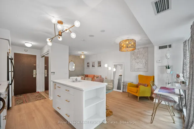 Additional image 7 of 80 Western Battery Rd Unit 222