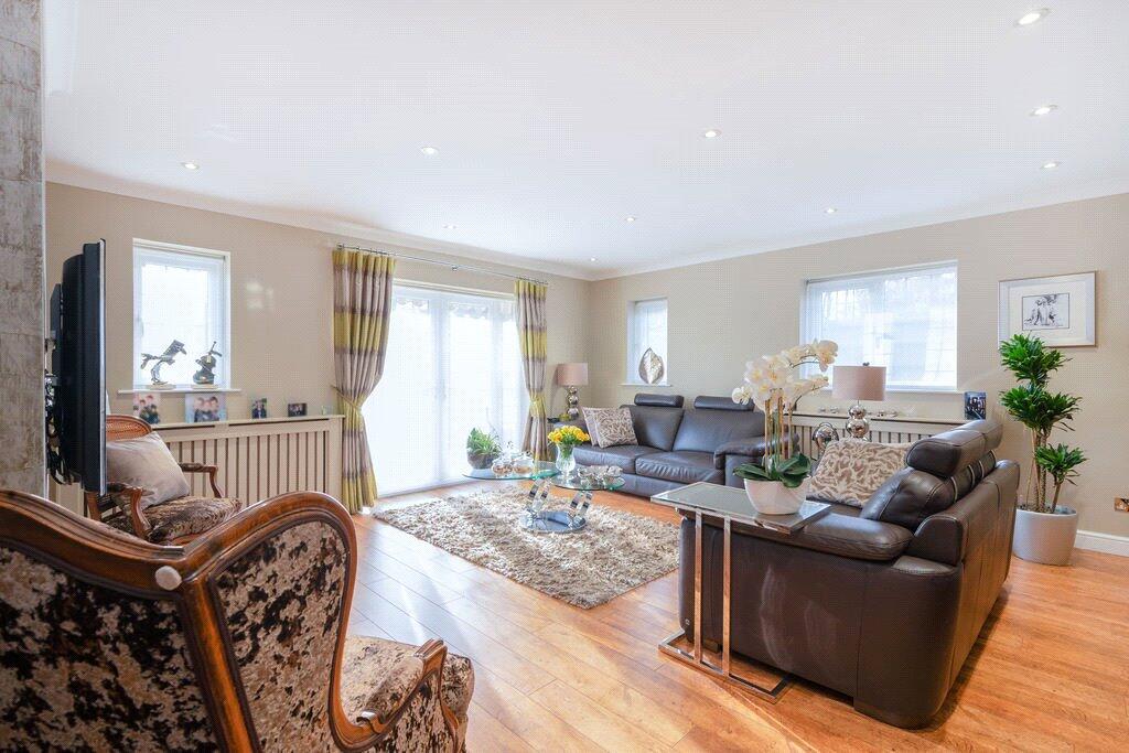 Additional image 3 of Ferndene, Bricket Wood, St. Albans, Hertfordshire, AL2