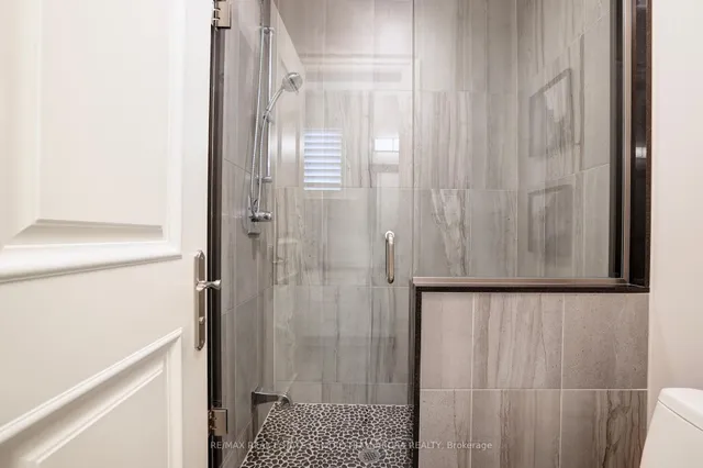 Additional image 40 of 6672 Rothschild Tr