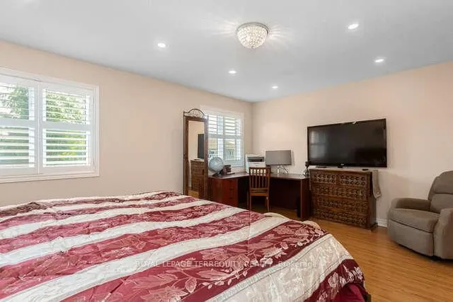 Additional image 18 of 7148 Village Walk