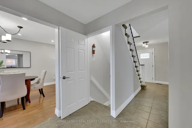 Additional image 11 of 1062 Glenbrook Ave