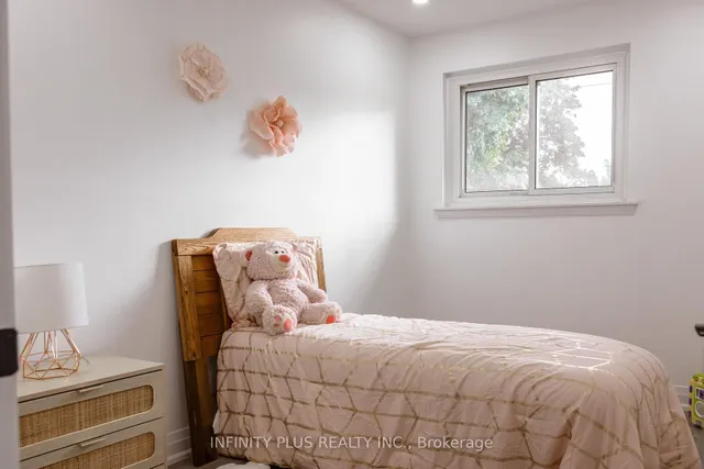 Additional image 17 of 31 Autumn Blvd