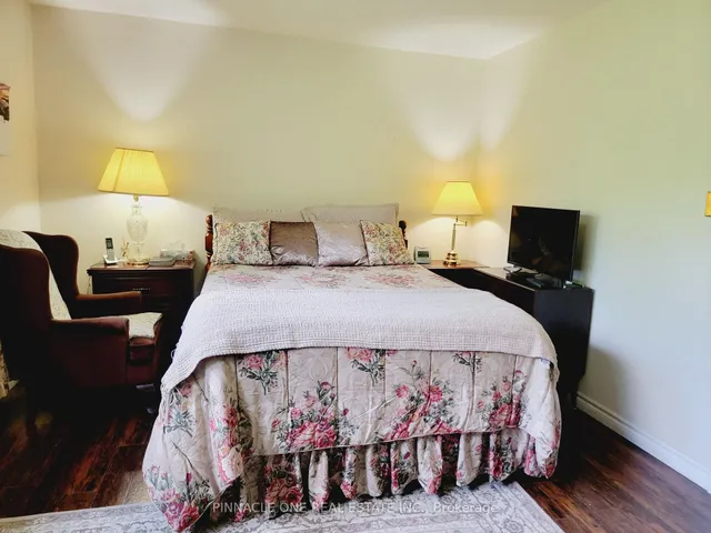 Additional image 28 of 61 Applegate Cres