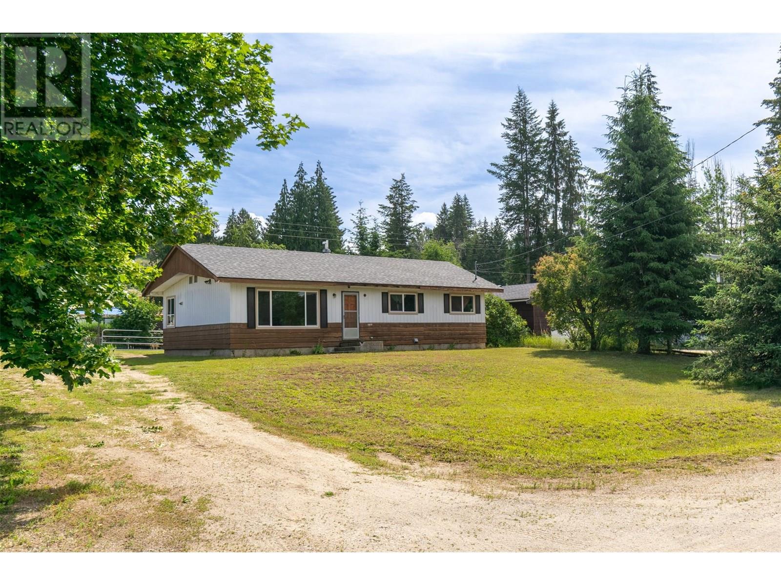 6791 Sonora Frontage Road|Salmon Arm, British Columbia V1E2Y6