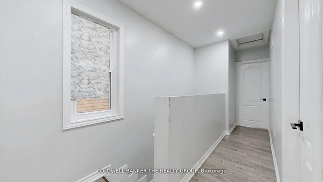 Additional image 15 of 194 Simcoe St