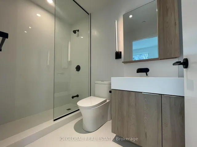 Additional image 15 of 117 Broadway Ave Unit 2204