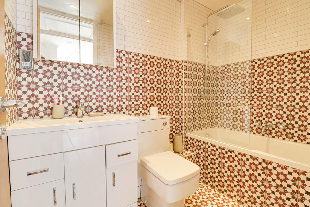 Additional image 20 of Aldwickbury Crescent, Harpenden, Harpenden, AL5