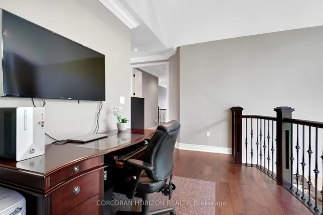 Additional image 34 of 258 Edgewater Cres Unit 8