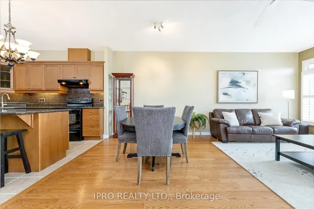 Additional image 7 of 165 Chandos Dr Unit 18