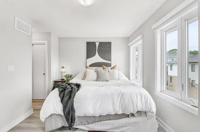 Additional image 32 of 527 Shaver Rd Unit 7