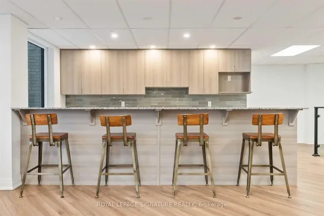 Additional image 25 of 1 Falaise Rd Unit 214