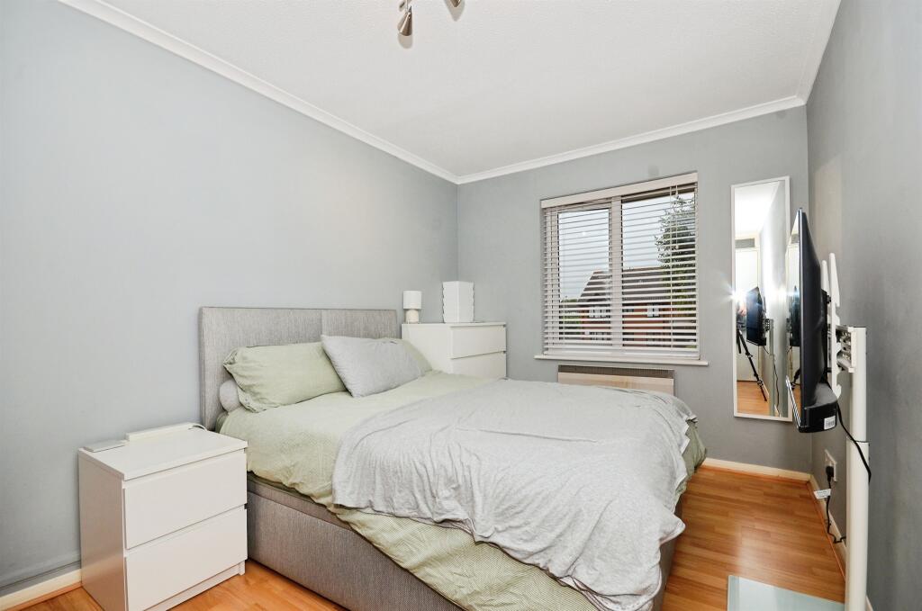 Additional image 7 of Broadlake Close, London Colney, St. Albans