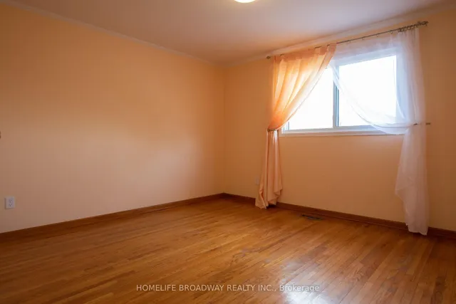 Additional image 12 of 126 Hazelglen Dr