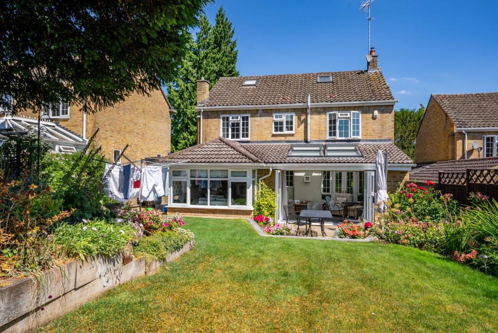 Additional image 21 of Old Rectory Gardens, Wheathampstead, St. Albans, Hertfordshire, AL4