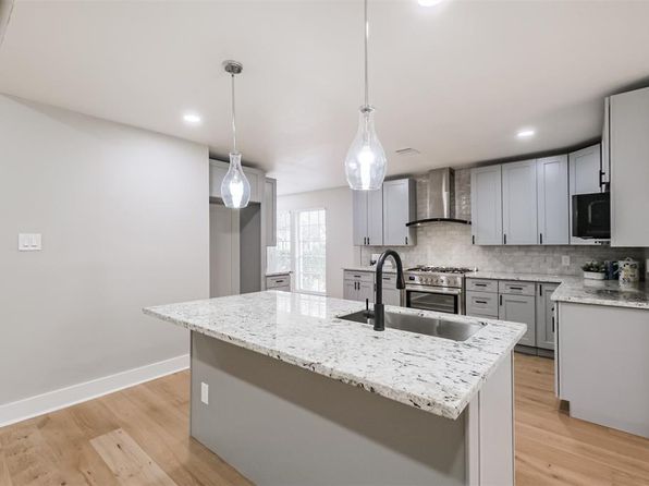 10903 Holly Springs Dr, Houston, TX 77042