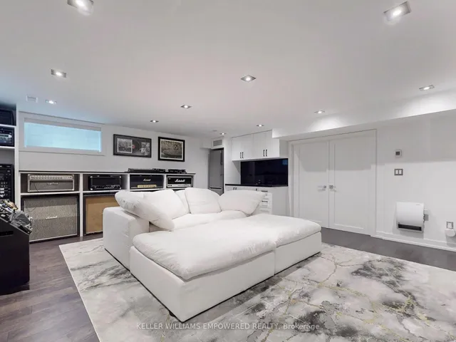 Additional image 43 of 330 Cedarvale Ave